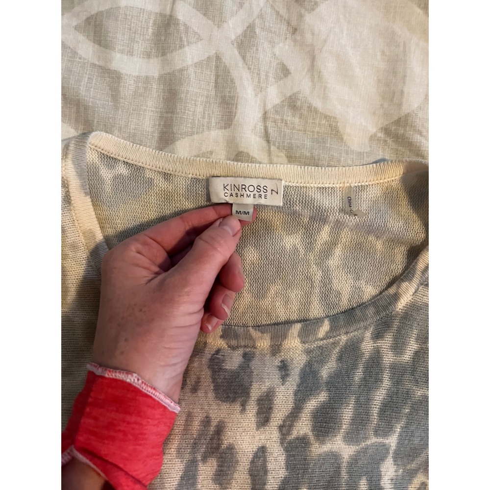 Kinross cashmere leopard print Sweater blue women's medium - Picture 3 of 7